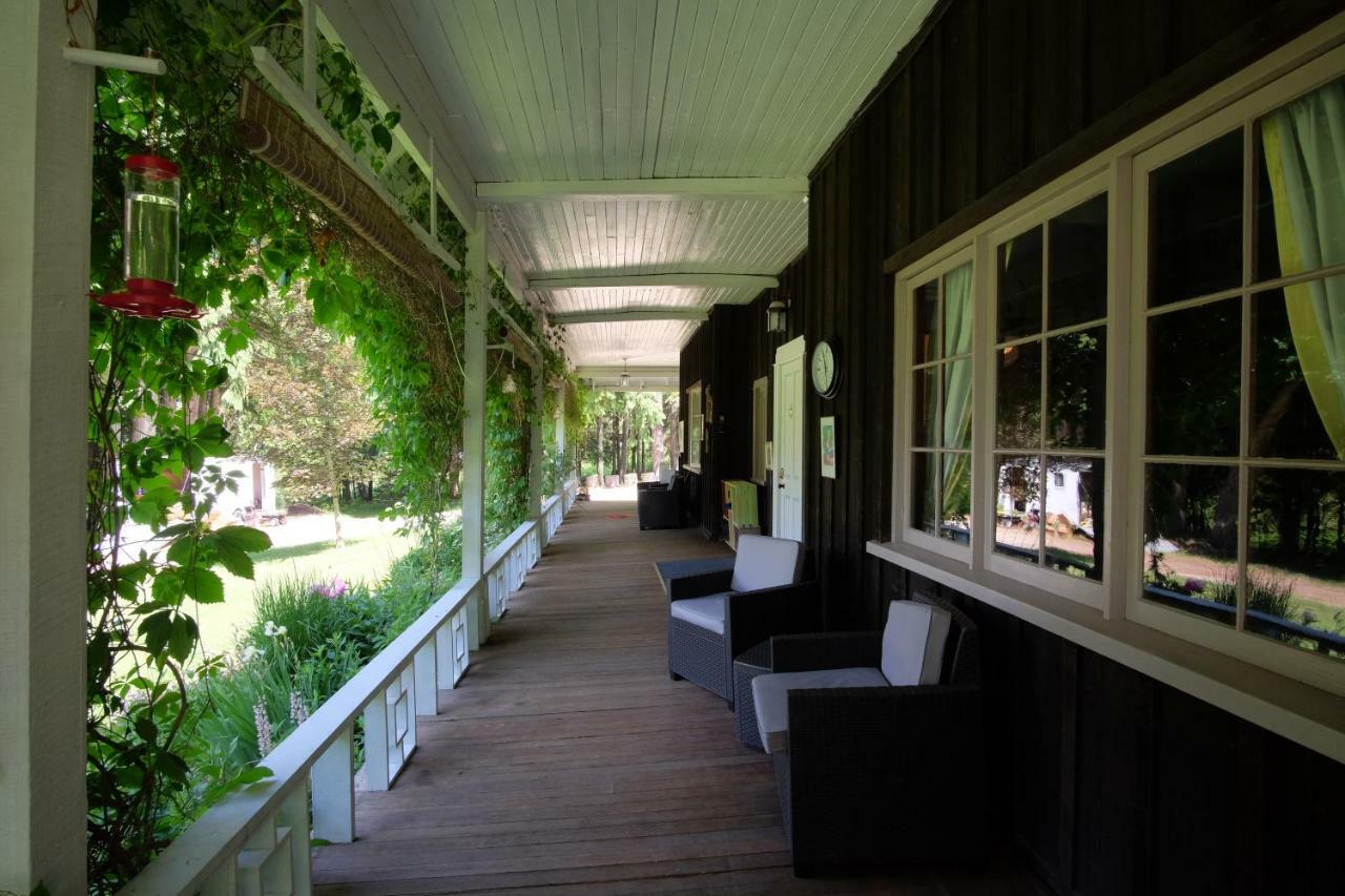فندق Wedgwood Manor And Glamping Retreat Crawford Bay المظهر الخارجي الصورة